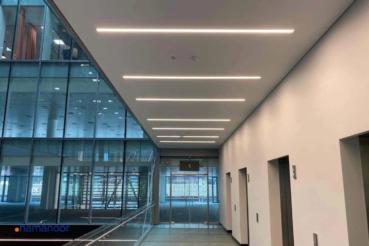 بزرگتر نشان دادن فضا با چراغ خطی