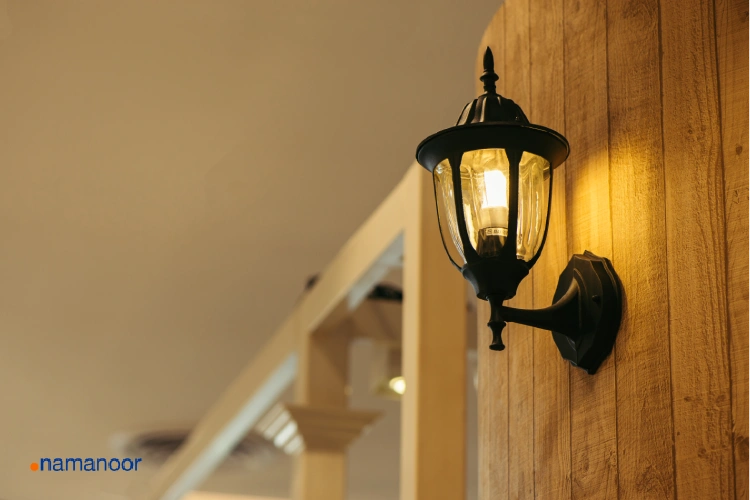 چراغ دکوراتیو دیواری برای فضای باز