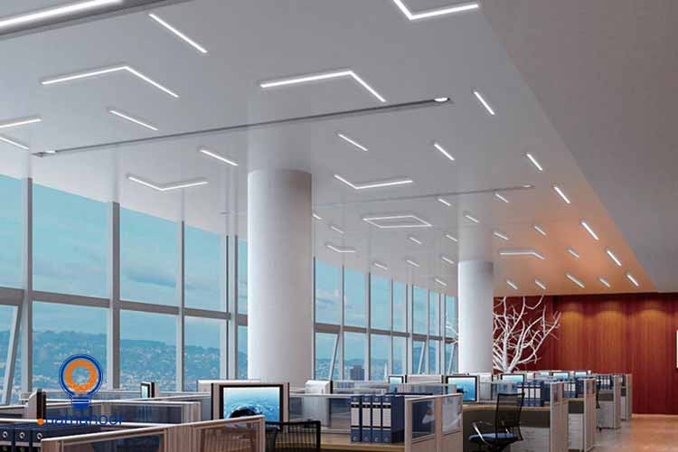 سقف مدرن با خطوط نور